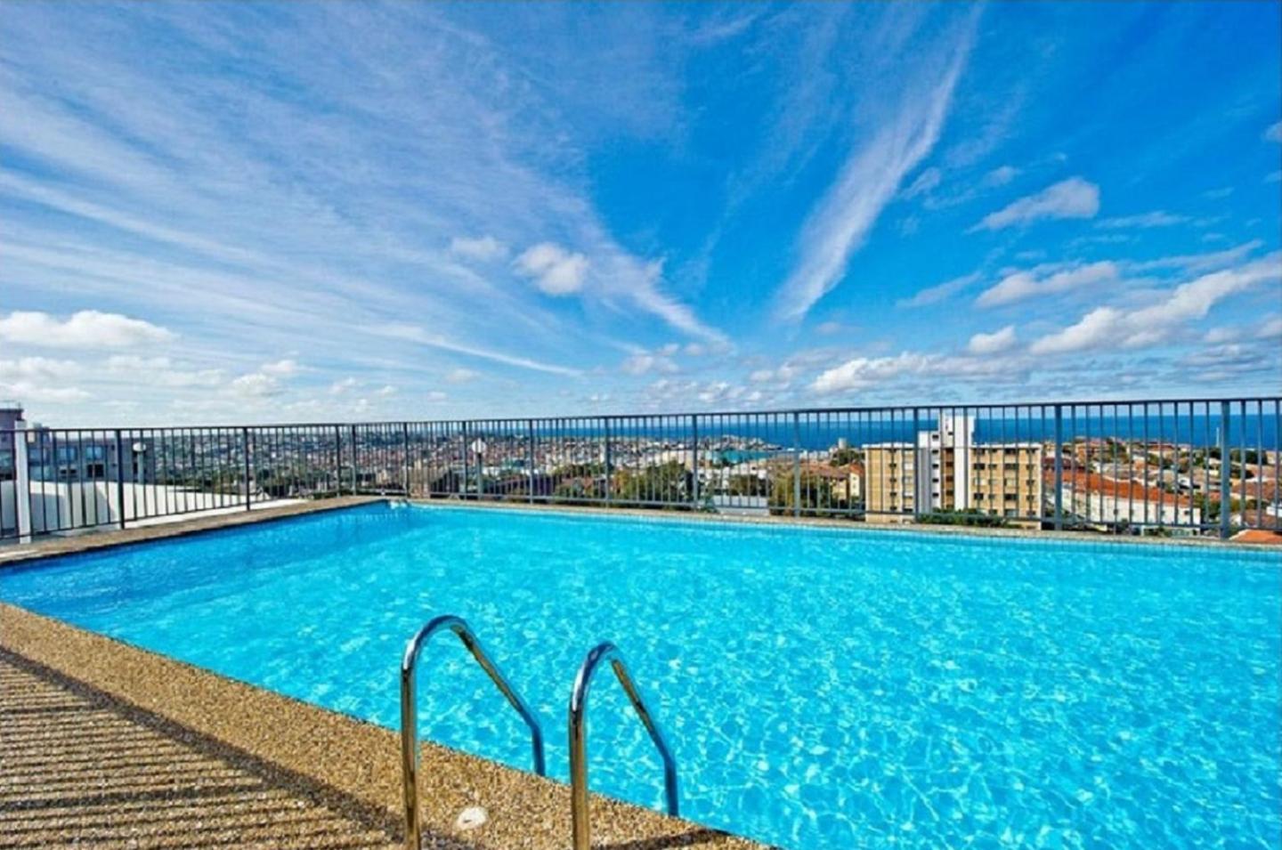 Holidayrento Bondi Beach Ocean View Rooftop Pool ซิดนีย์ ภายนอก รูปภาพ
